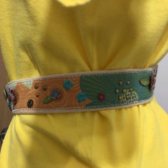 Fossil Embroidered Statement Belt Tea Button Belt Size Large - Picture 4 of 5
